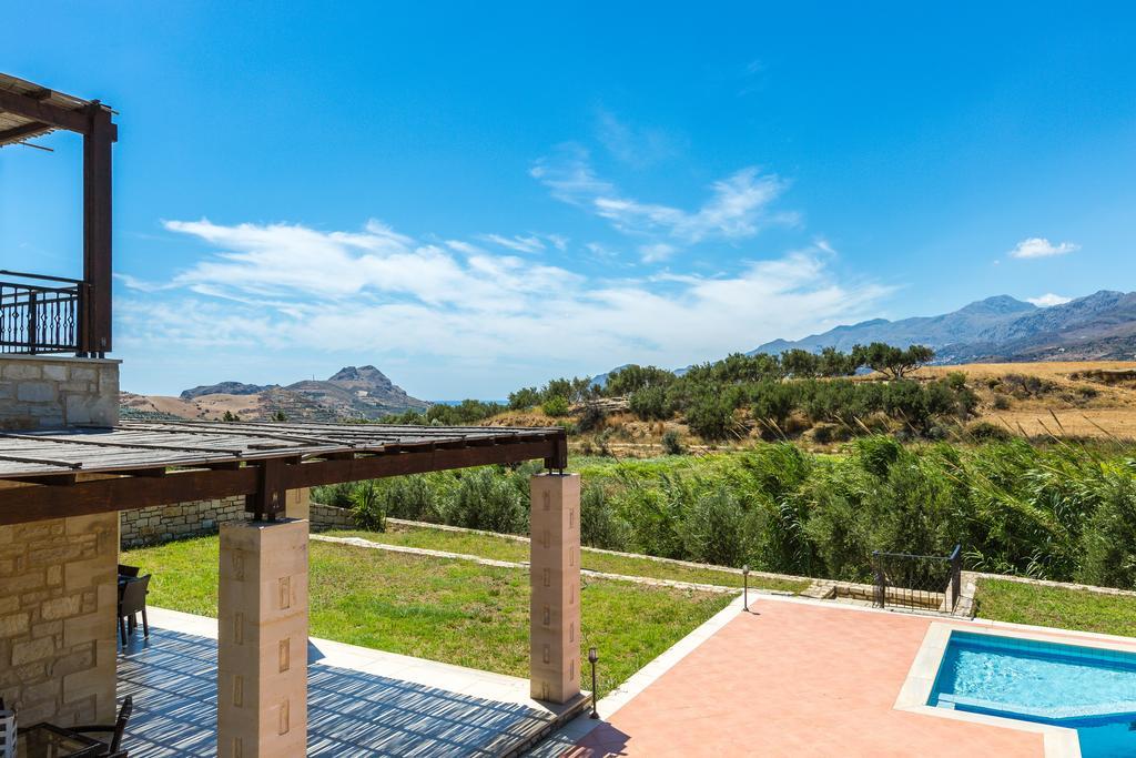 Poseidon Villa, Nestled In The Picturesque South, By Thinkvilla Lefkogeia エクステリア 写真