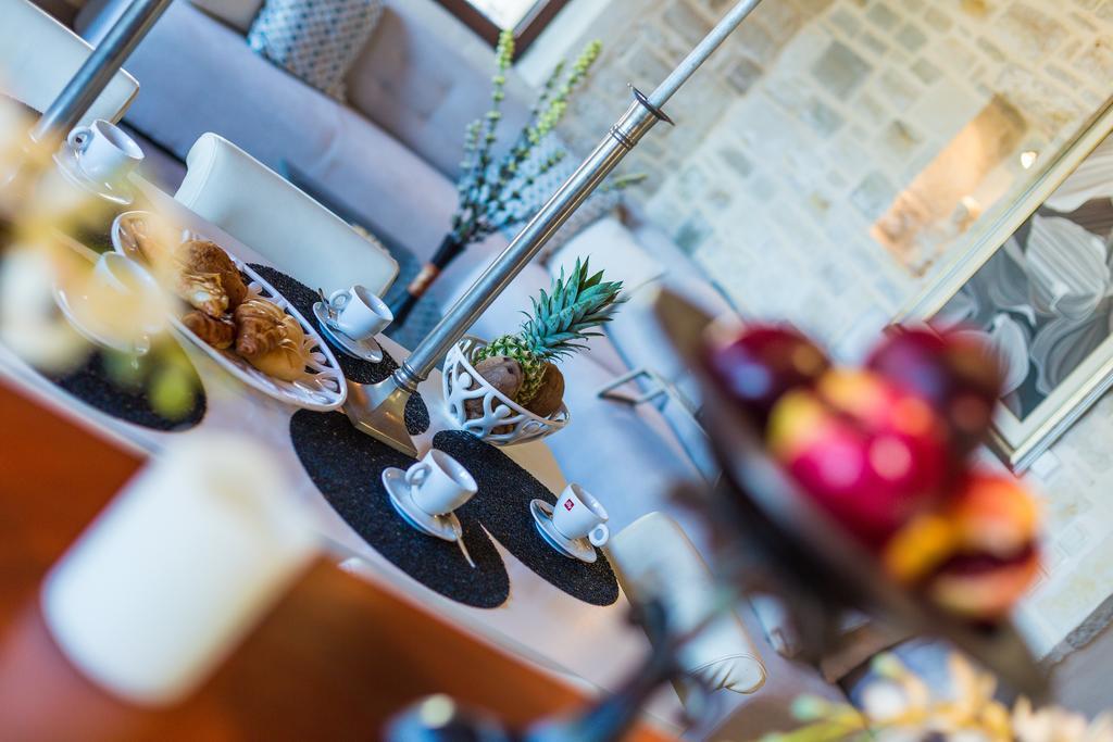 Poseidon Villa, Nestled In The Picturesque South, By Thinkvilla Lefkogeia エクステリア 写真